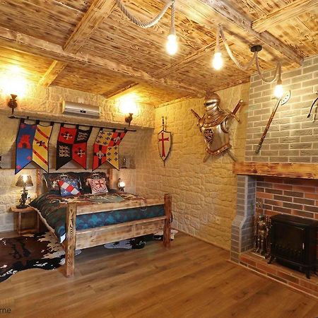 Chambre D'Hote Medieval Du Vieux Bourg Chailloue Екстериор снимка