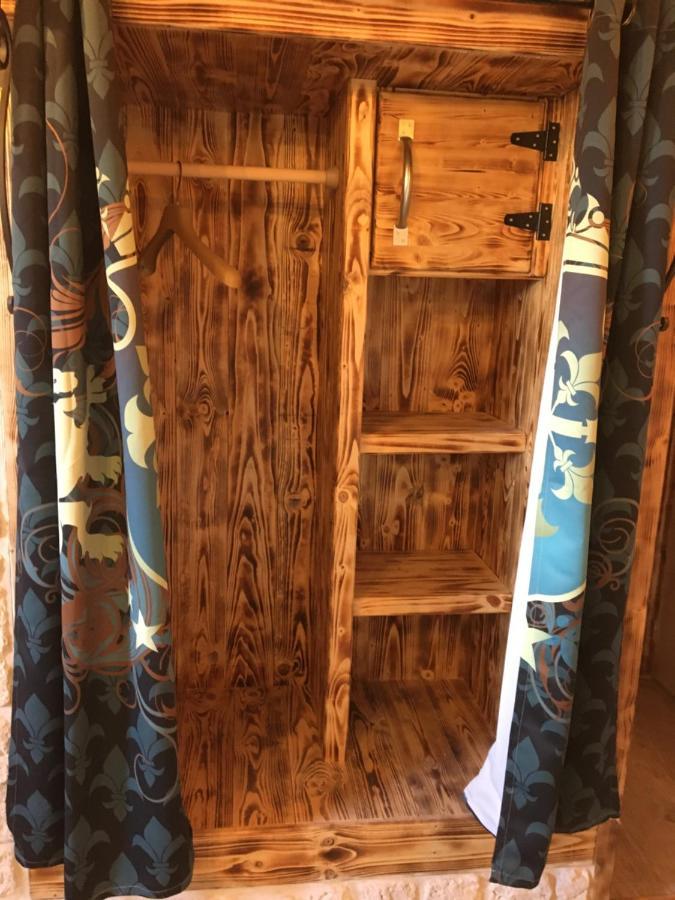 Chambre D'Hote Medieval Du Vieux Bourg Chailloue Екстериор снимка