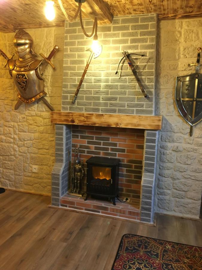 Chambre D'Hote Medieval Du Vieux Bourg Chailloue Екстериор снимка