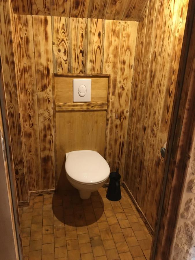 Chambre D'Hote Medieval Du Vieux Bourg Chailloue Екстериор снимка